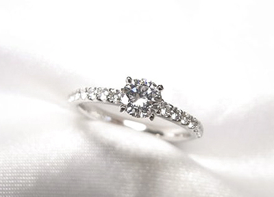 ヒゲ&ガオ様 エンゲージリングリング"